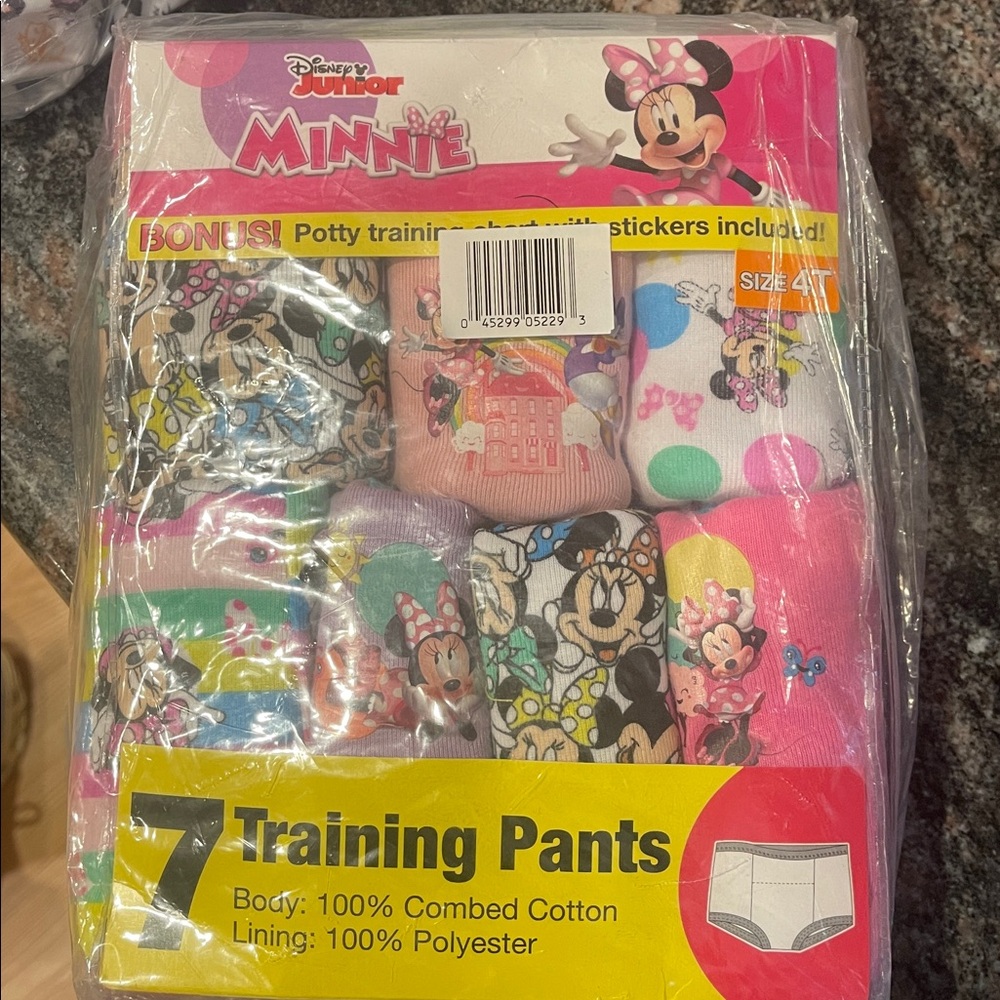 Disney Junior Minnie Mouse Training Pants nwt set of 7  4T